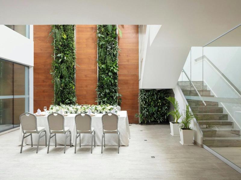 Courtyard Lima Miraflores image