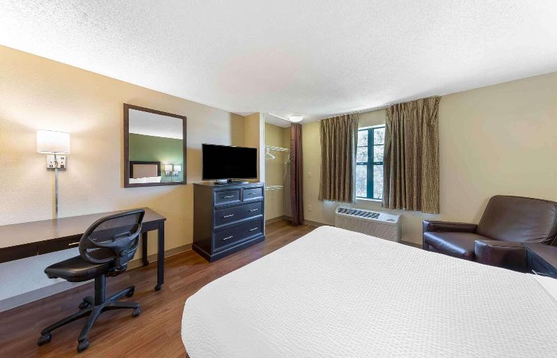 Extended Stay America - Chantilly - Dulles image