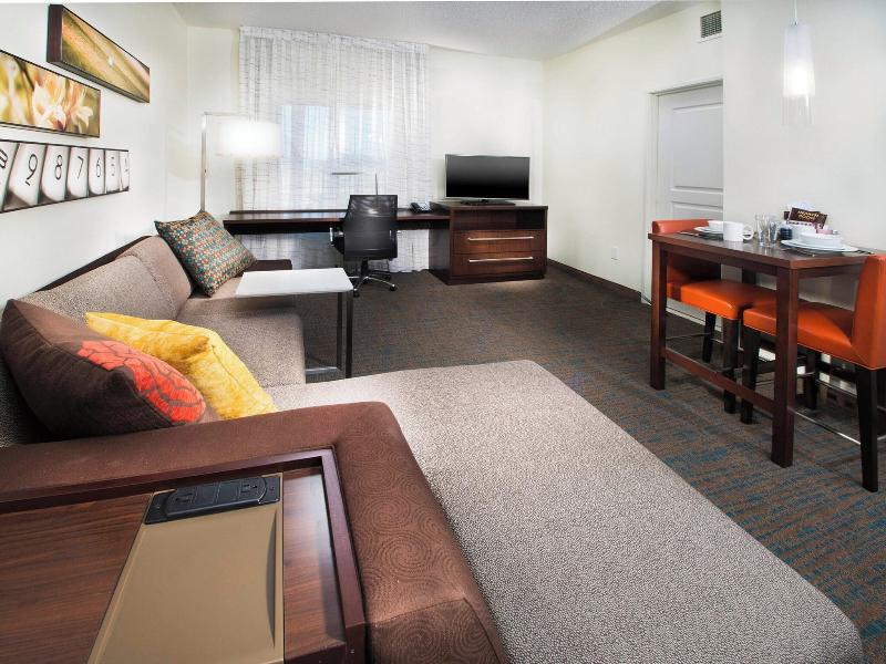 SUITE KING BED ONE BEDROOM