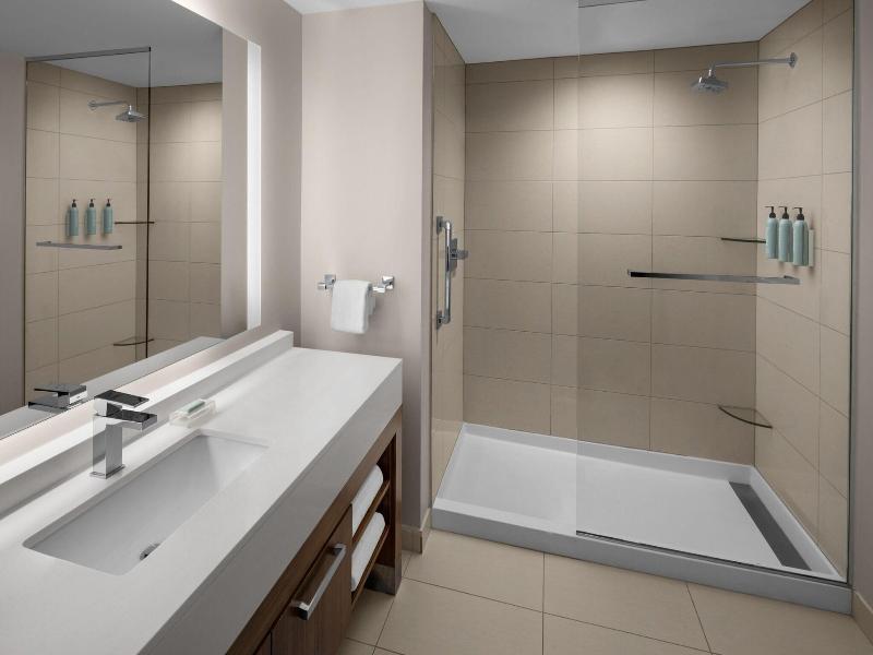 Residence Inn by Marriott Durham Duke University M image