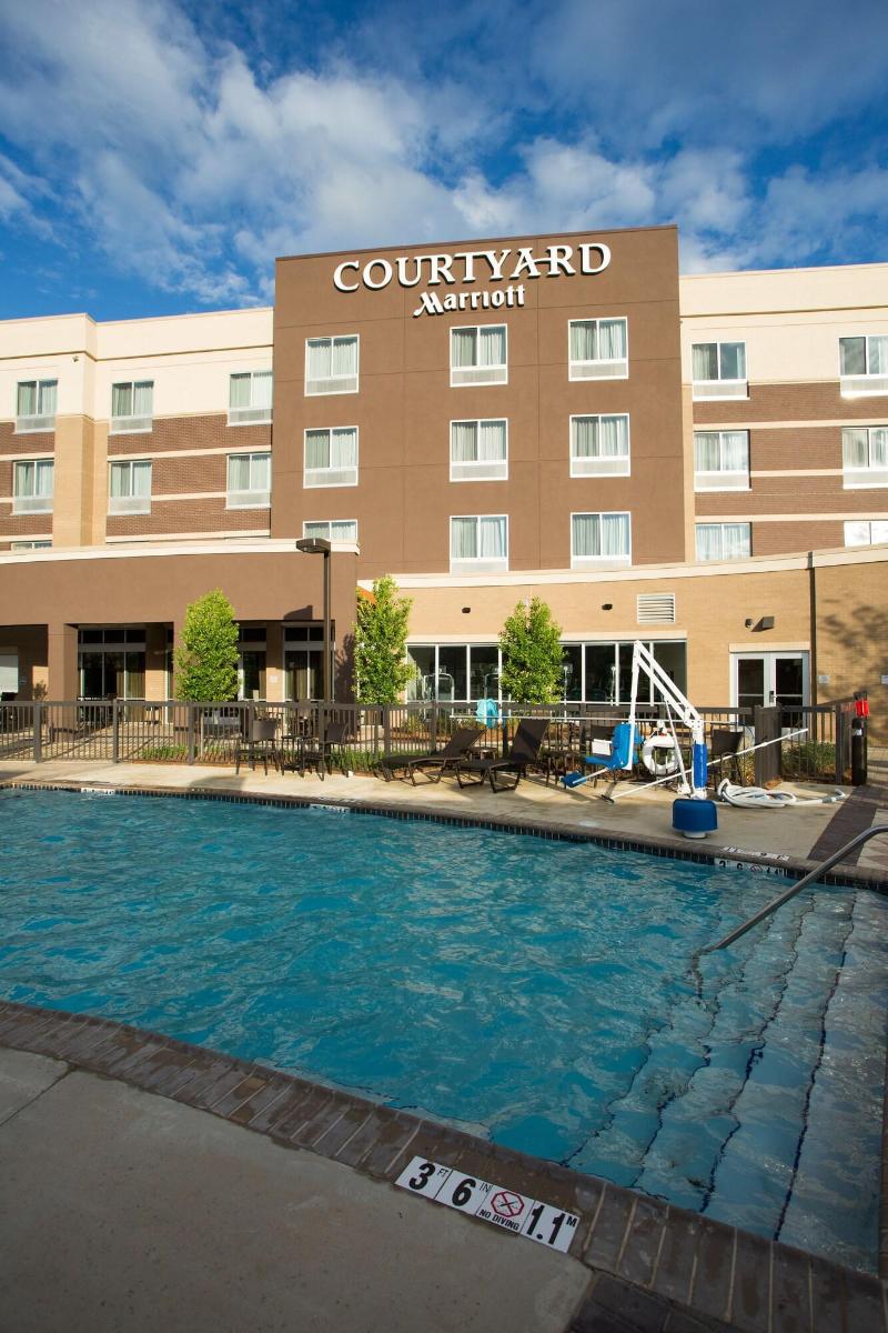 Courtyard Starkville MSU at The Mill Conference C image
