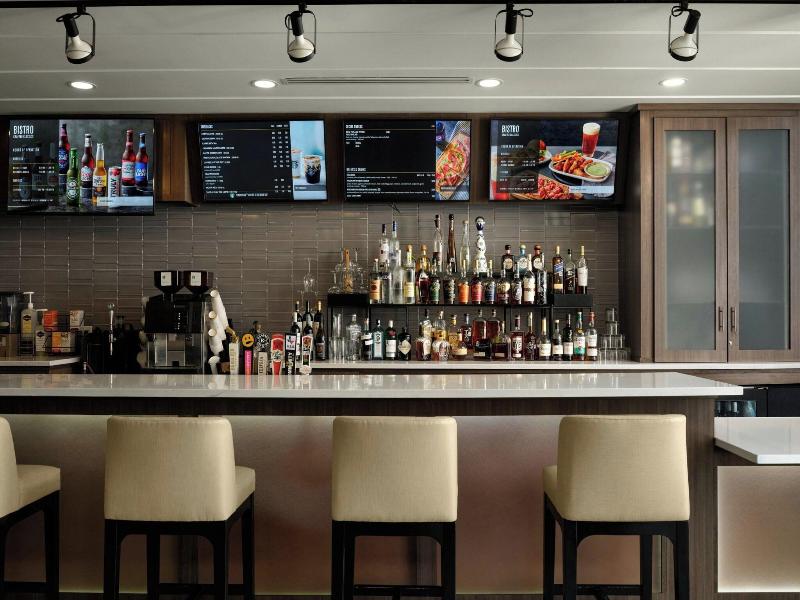 TownePlace Suites Dallas DFW Airpt North/Grapevine image