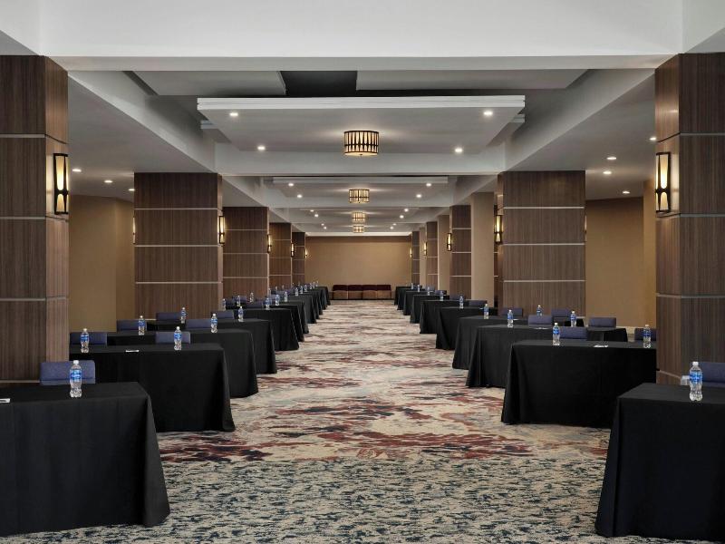 TownePlace Suites Dallas DFW Airpt North/Grapevine image