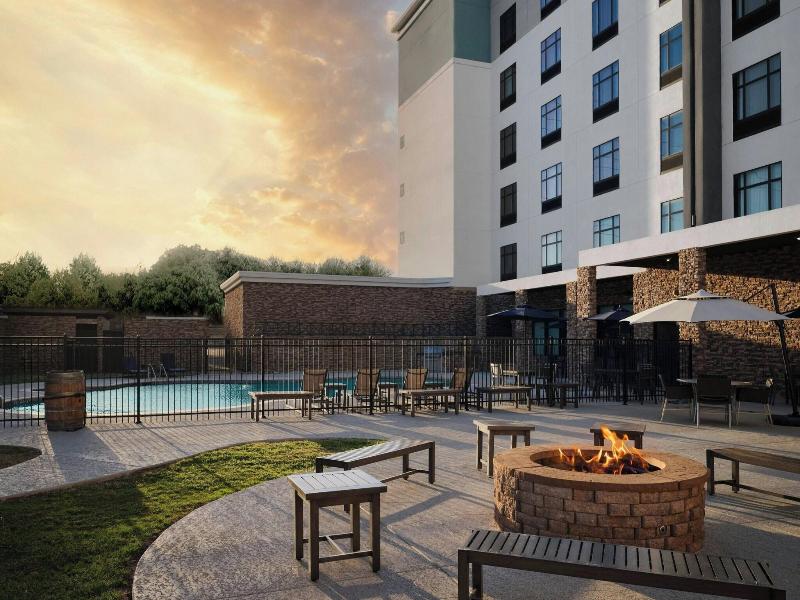 TownePlace Suites Dallas DFW Airpt North/Grapevine image