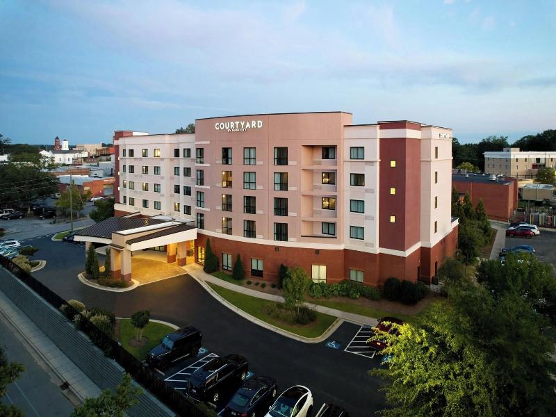 Courtyard Carrollton image