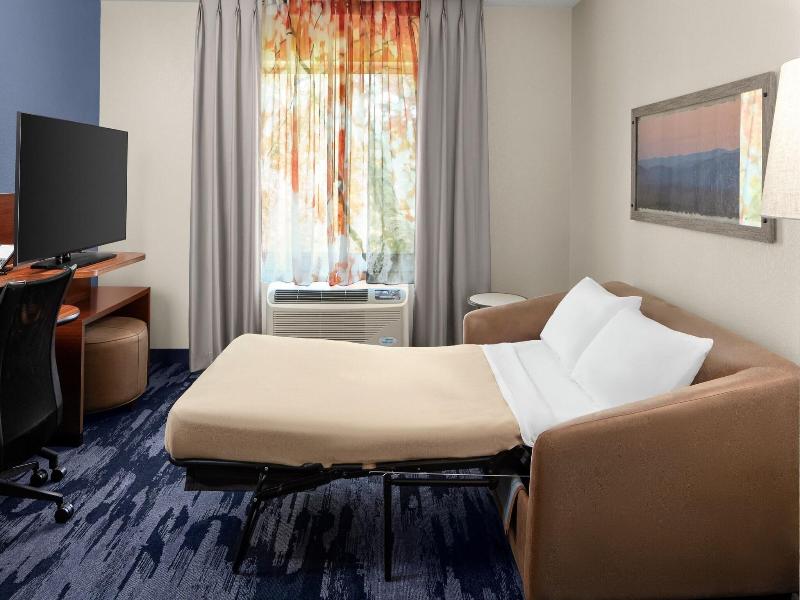 Fairfield Inn & Suites Rehoboth Beach image