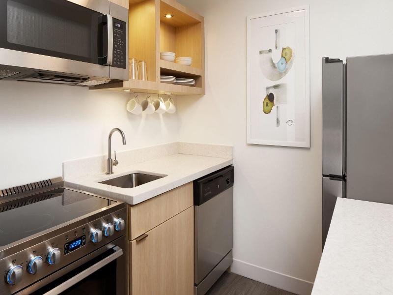 TownePlace Suites Dulles Airport image