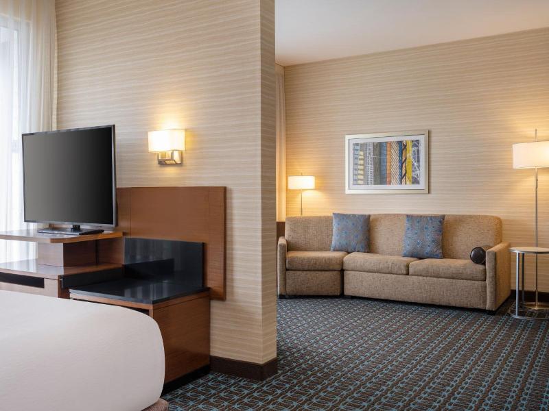 Fairfield Inn & Suites Los Angeles LAX/El Segundo image