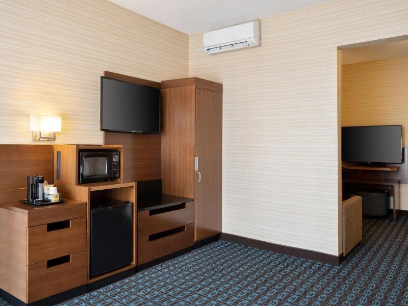 Fairfield Inn & Suites Los Angeles LAX/El Segundo image