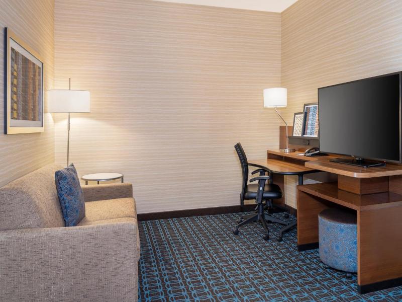 Fairfield Inn & Suites Los Angeles LAX/El Segundo image
