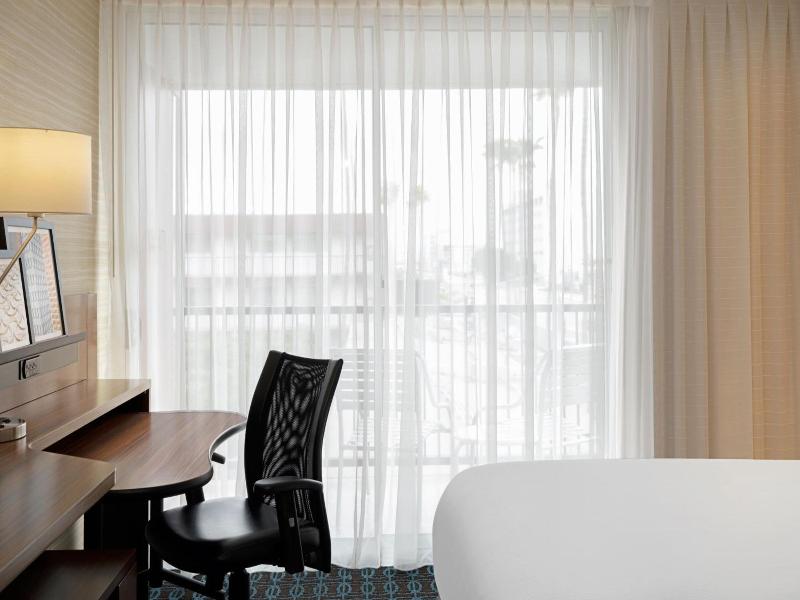 Fairfield Inn & Suites Los Angeles LAX/El Segundo image