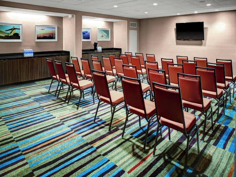 Fairfield Inn & Suites Los Angeles LAX/El Segundo image
