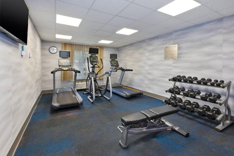Fairfield Inn & Suites Columbus East image
