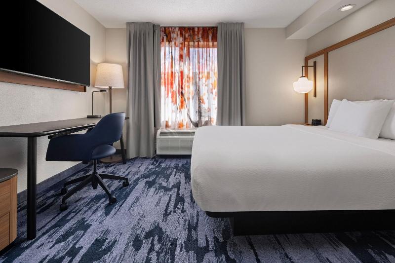 Fairfield Inn & Suites Columbus East image