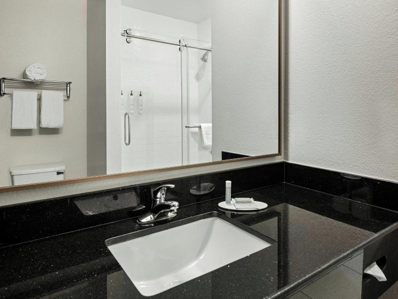 Fairfield Inn & Suites Columbus East image
