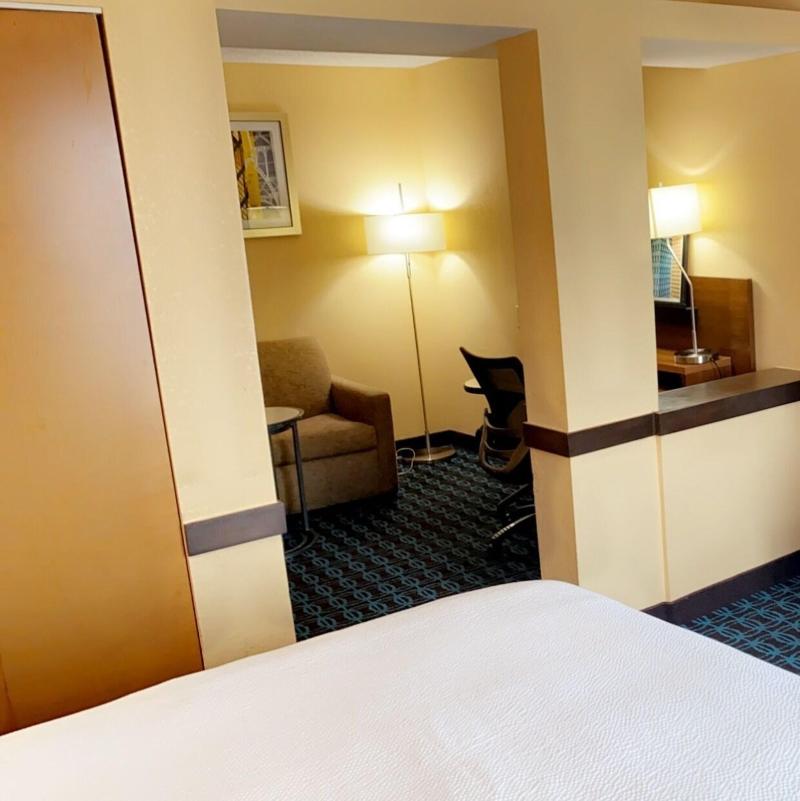 Fairfield Inn & Suites Columbus East image