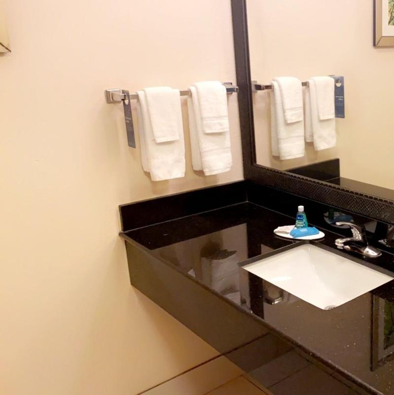 Fairfield Inn & Suites Columbus East image