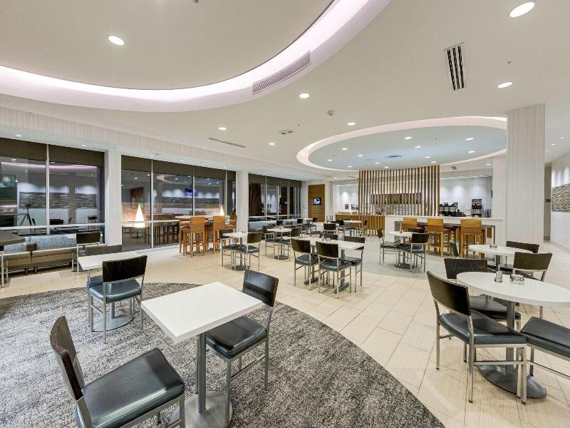Springhill Suites Houston The Woodlands image