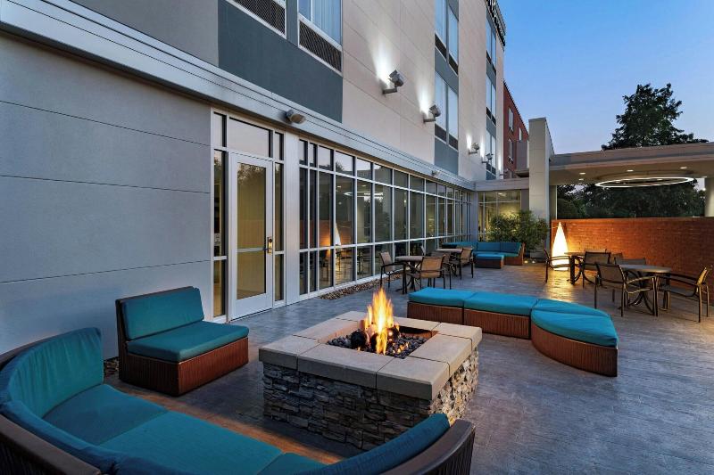 Springhill Suites Houston The Woodlands image