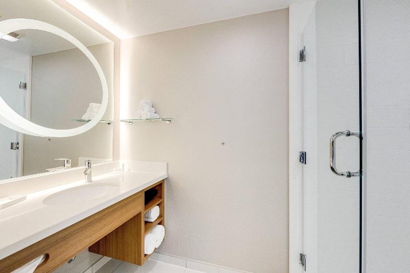 Springhill Suites Houston The Woodlands image