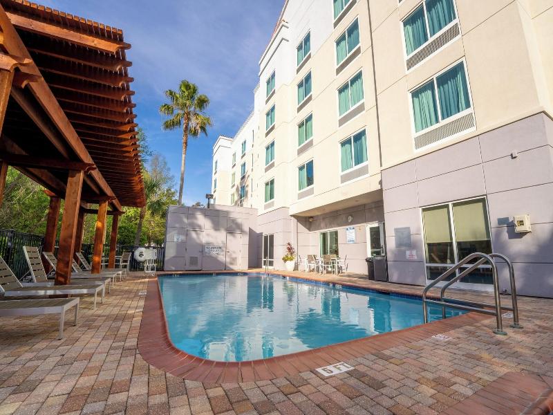 Fairfield Inn & Suites by Marriott Butler Blvd image