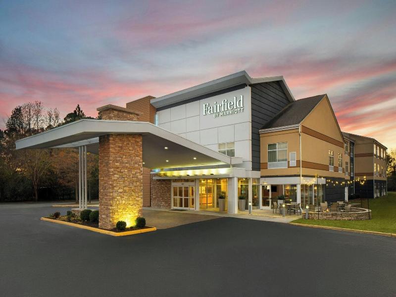 Fairfield Inn & Suites Chesapeake Suffolk image