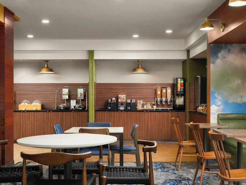 Fairfield Inn & Suites Chesapeake Suffolk image