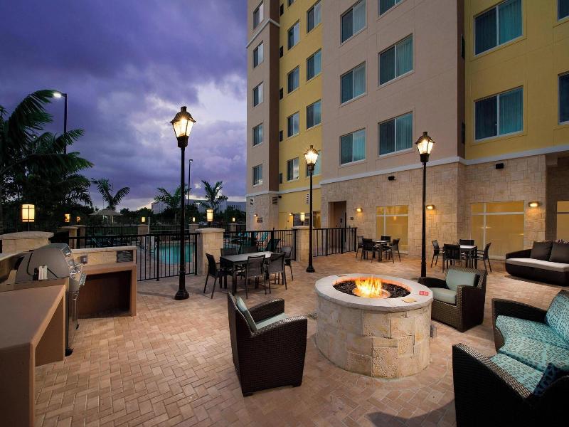 Residence Inn Miami Airport West/Doral image