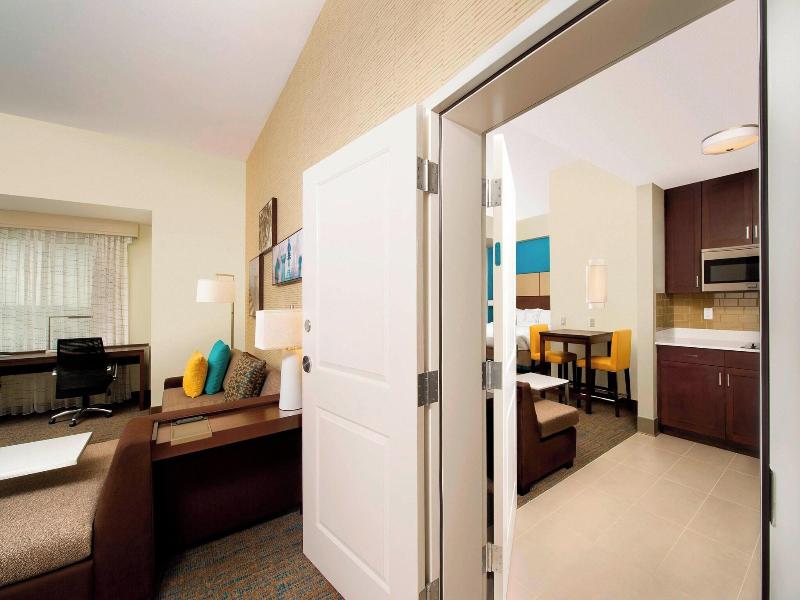 Residence Inn Miami Airport West/Doral image