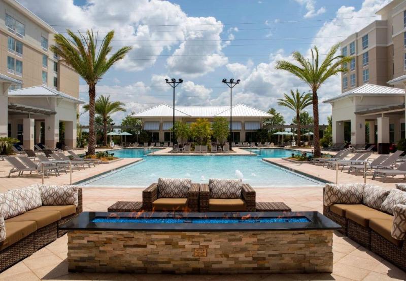 在meiguo.com看到的SpringHill Suites Orlando At Flamingo Crossings的介绍图片