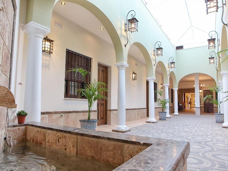 Hostal Garlu image