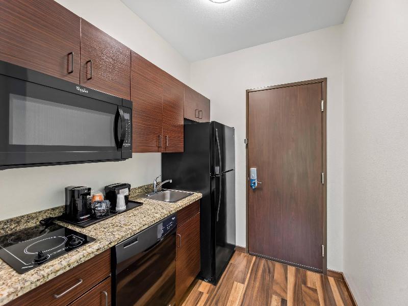 MainStay Suites Lufkin Area image