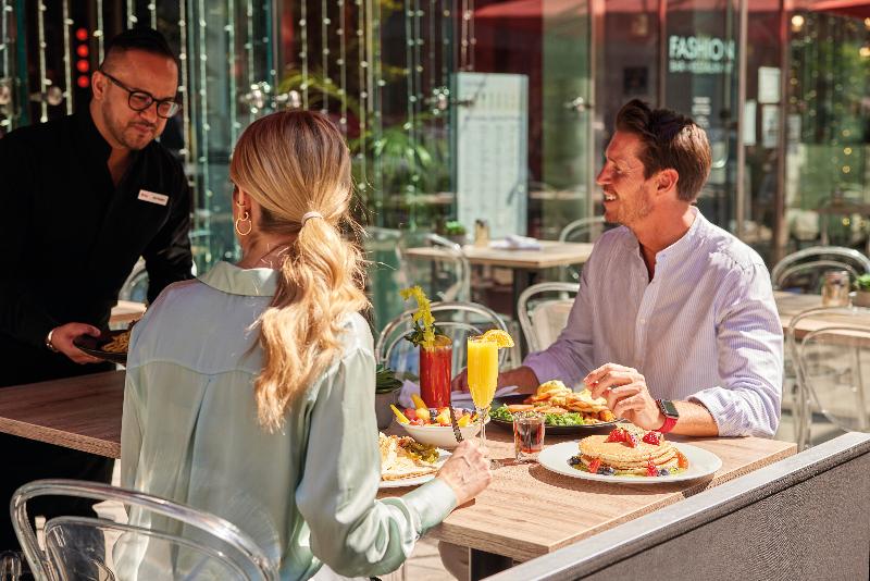 Stay in style at Hotel Riu Plaza New York Times Square