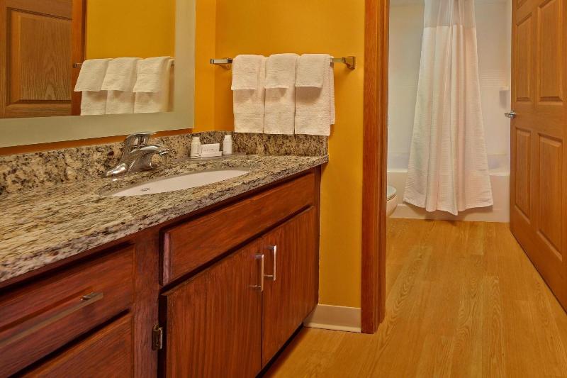 TownePlace Suites Boston Tewksbury/Andover image