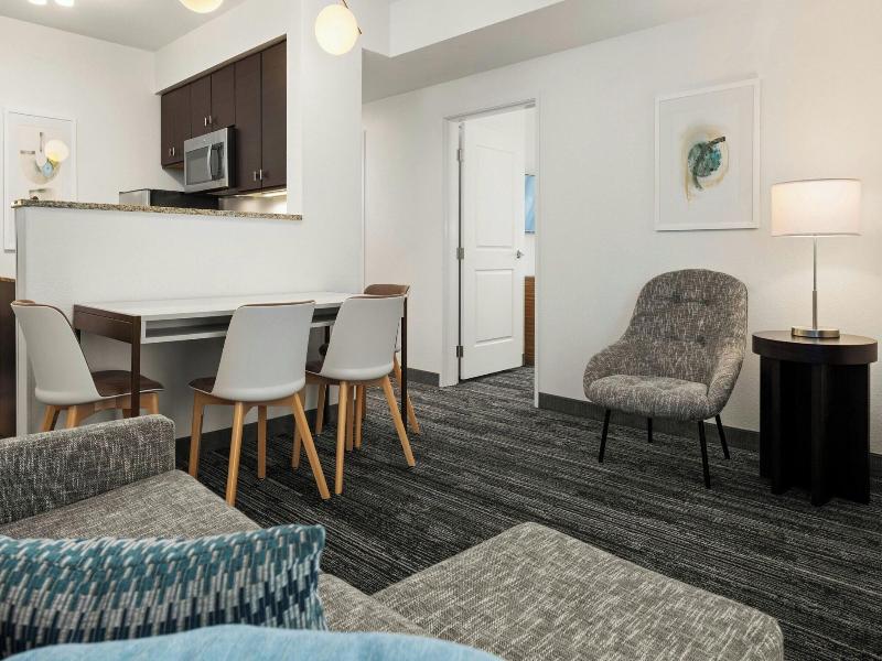 SUITE TWO DOUBLE BEDS — photo 6
