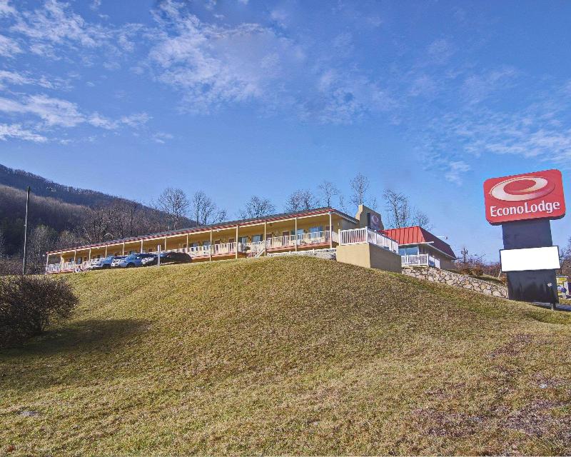 Econo Lodge Near Bluefield College image
