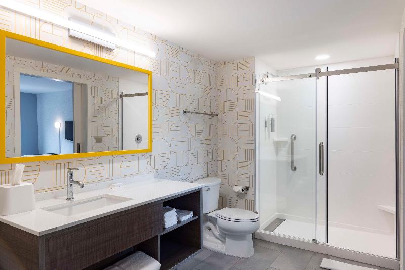Home2 Suites By Hilton East Haven New Haven image