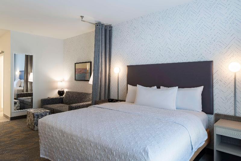 Home2 Suites By Hilton East Haven New Haven image
