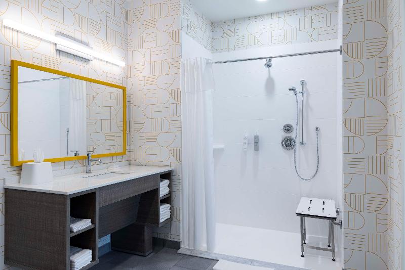 Home2 Suites By Hilton East Haven New Haven image