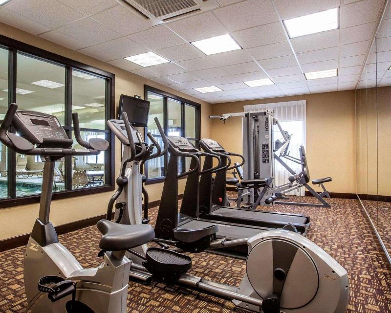 Comfort Inn & Suites adj to Akwesasne Mohawk Casin image