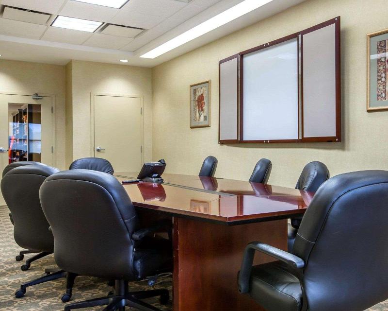 Comfort Inn & Suites adj to Akwesasne Mohawk Casin