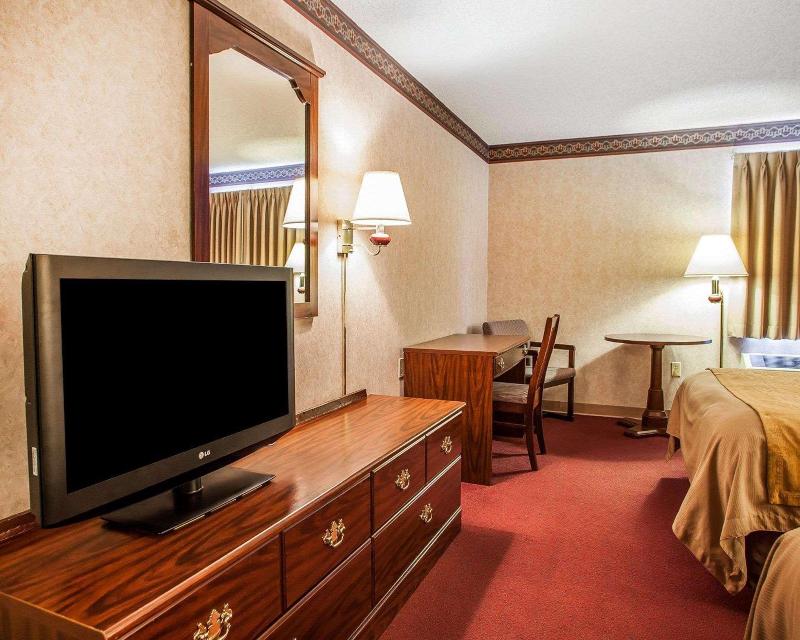 Quality Inn Midway image