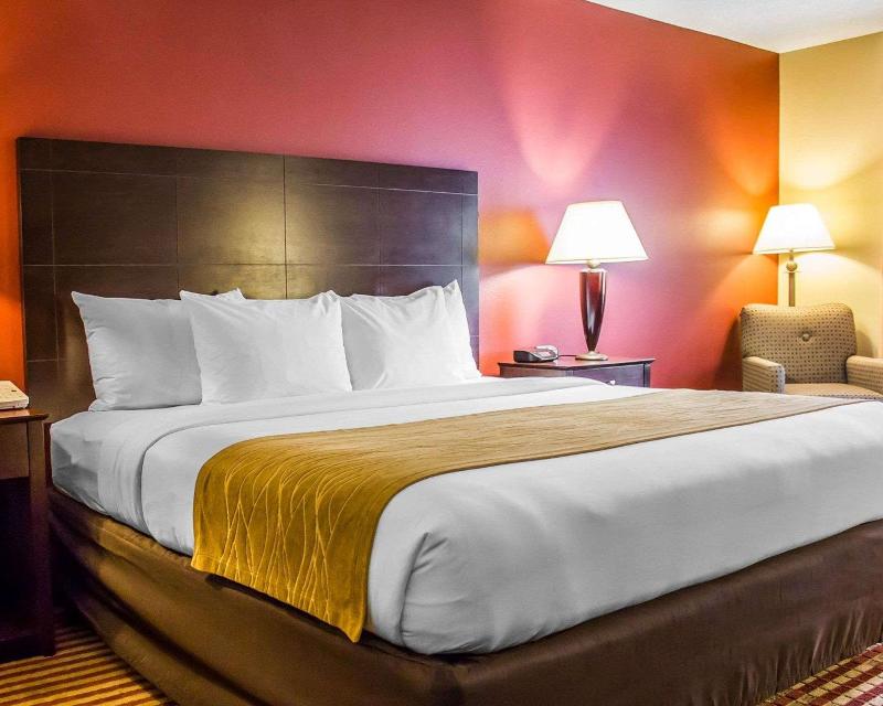 Comfort Inn & Suites located in Dayville image