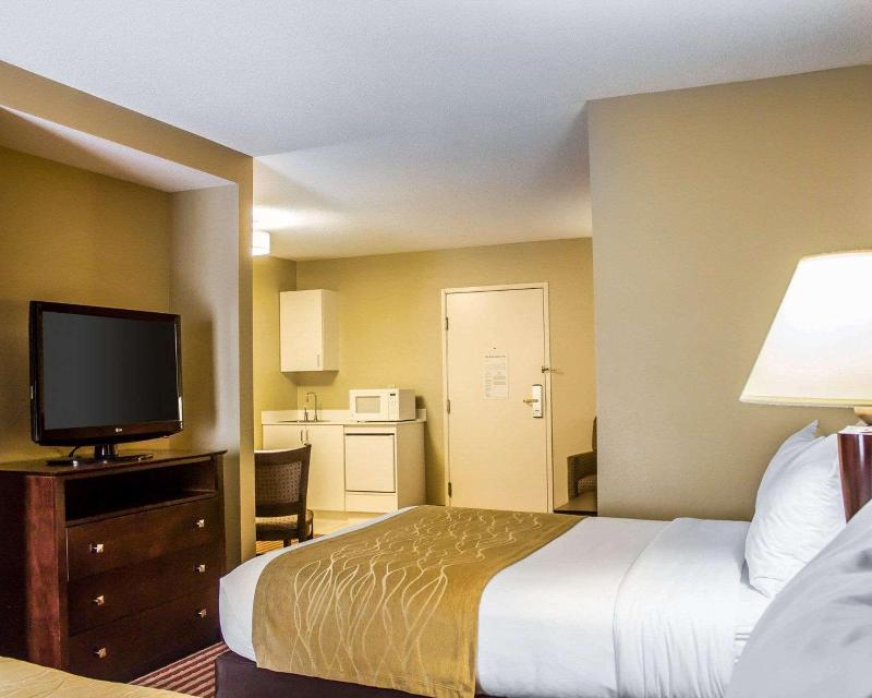 Comfort Inn & Suites located in Dayville image