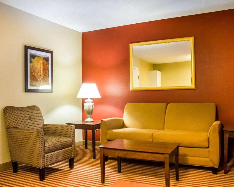 Comfort Inn & Suites located in Dayville image