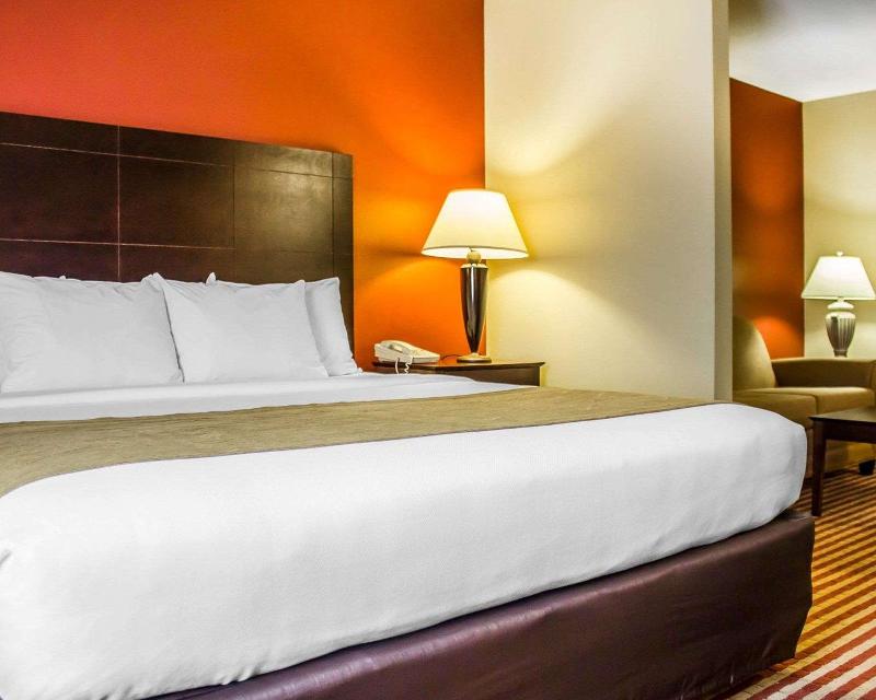 Comfort Inn & Suites located in Dayville image