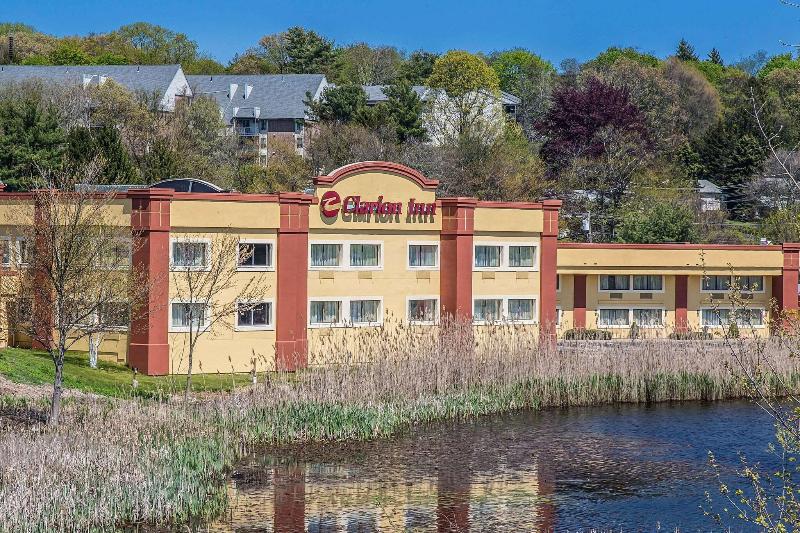Regency Inn And Suites New London - Mystic image