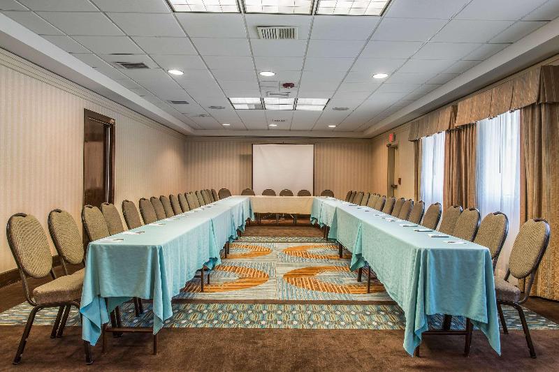 Regency Inn And Suites New London - Mystic image