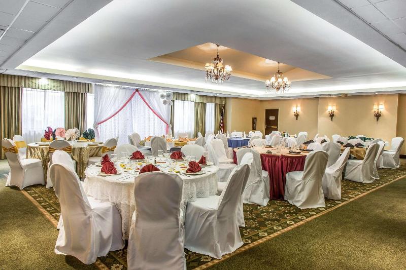 Regency Inn And Suites New London - Mystic image