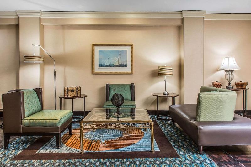 Regency Inn And Suites New London - Mystic image